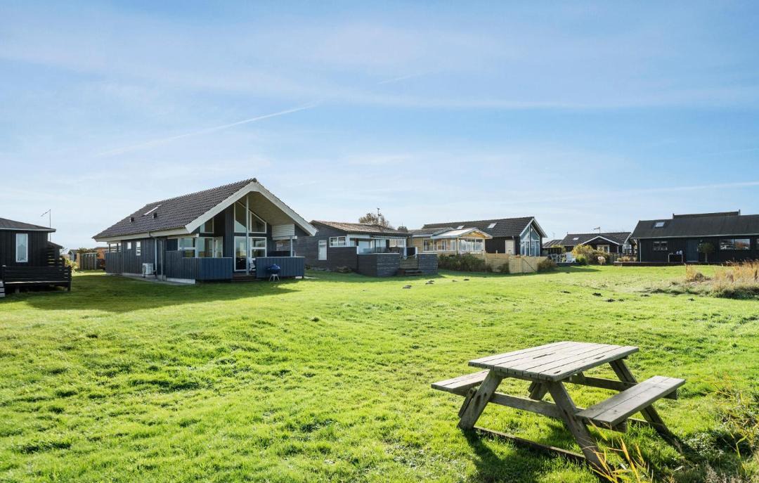 Photo of Others in Mesinge