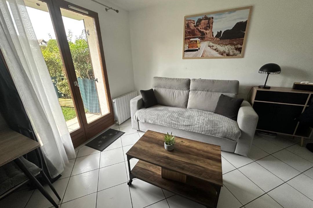 Photo of Others in Le Home