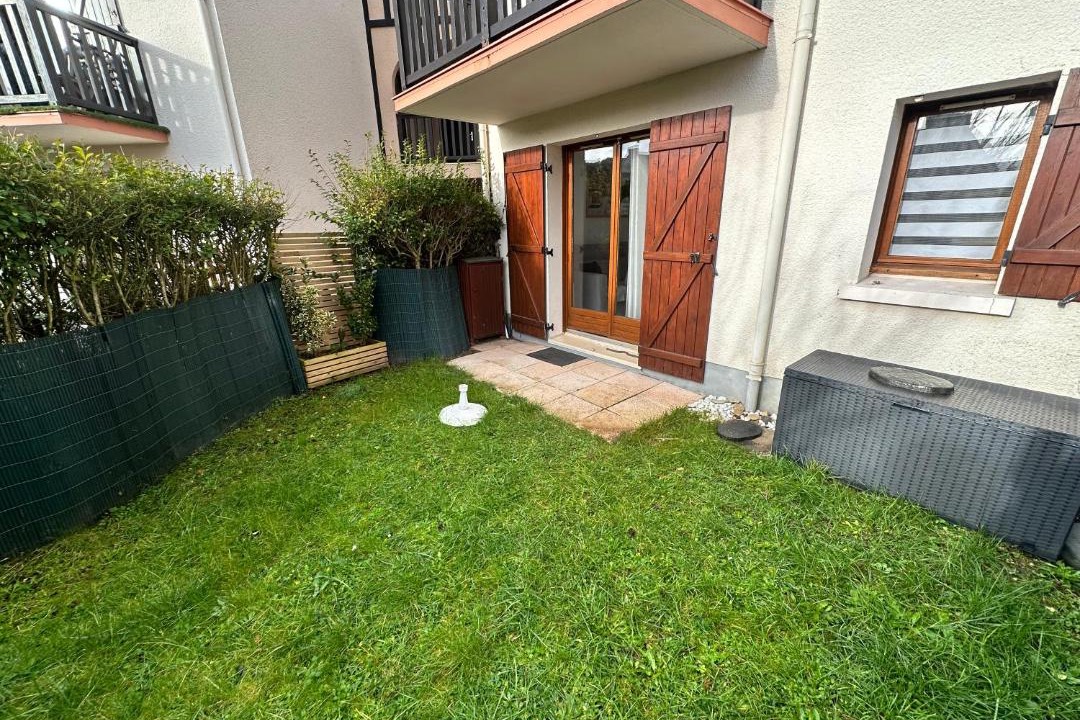 Photo of Others in Le Home