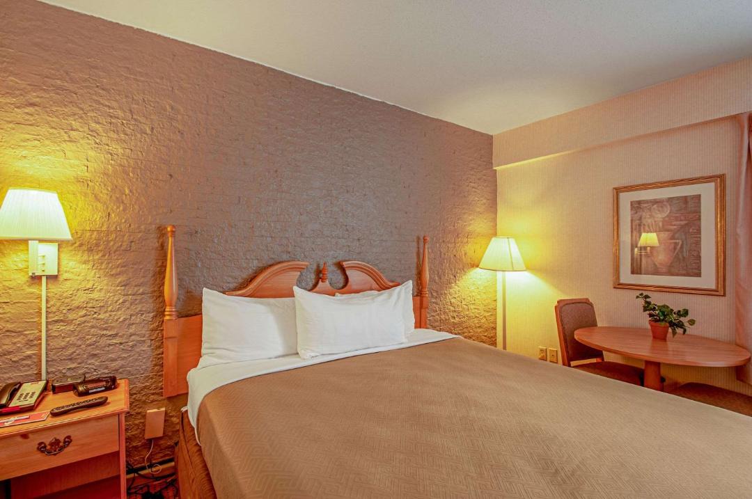 Photo of Bedroom in East Falls Church