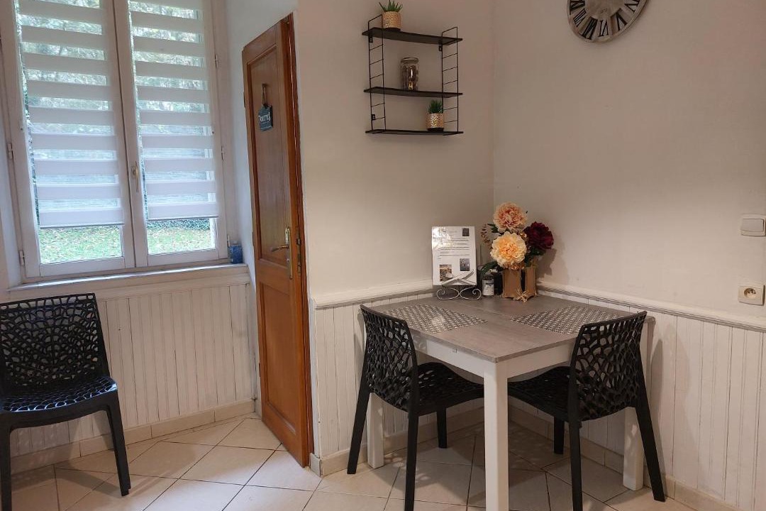 Photo of Others in Ault