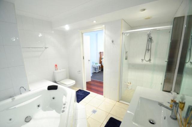 Photo of Bathroom in East Kurrajong