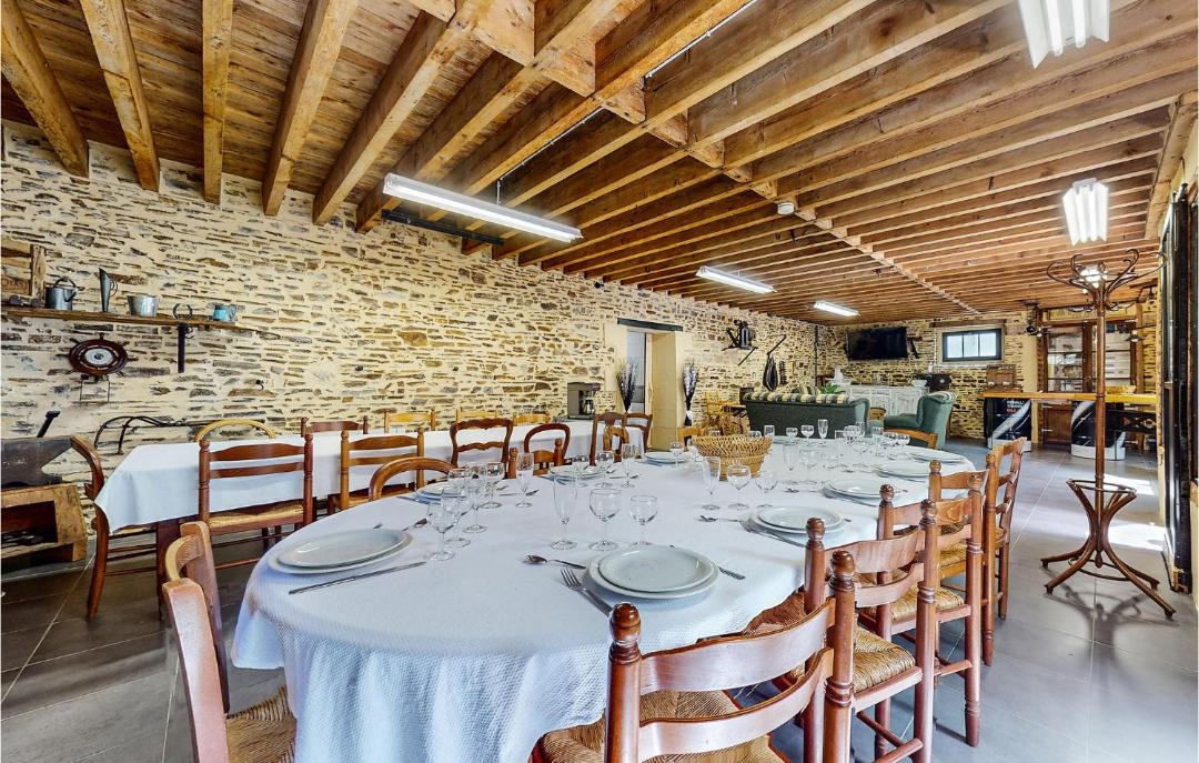 Photo of Others in Neuilly-le-Vendin