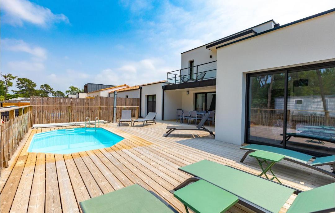 Photo of Patio Balcony in Saint-Jean-de-Monts