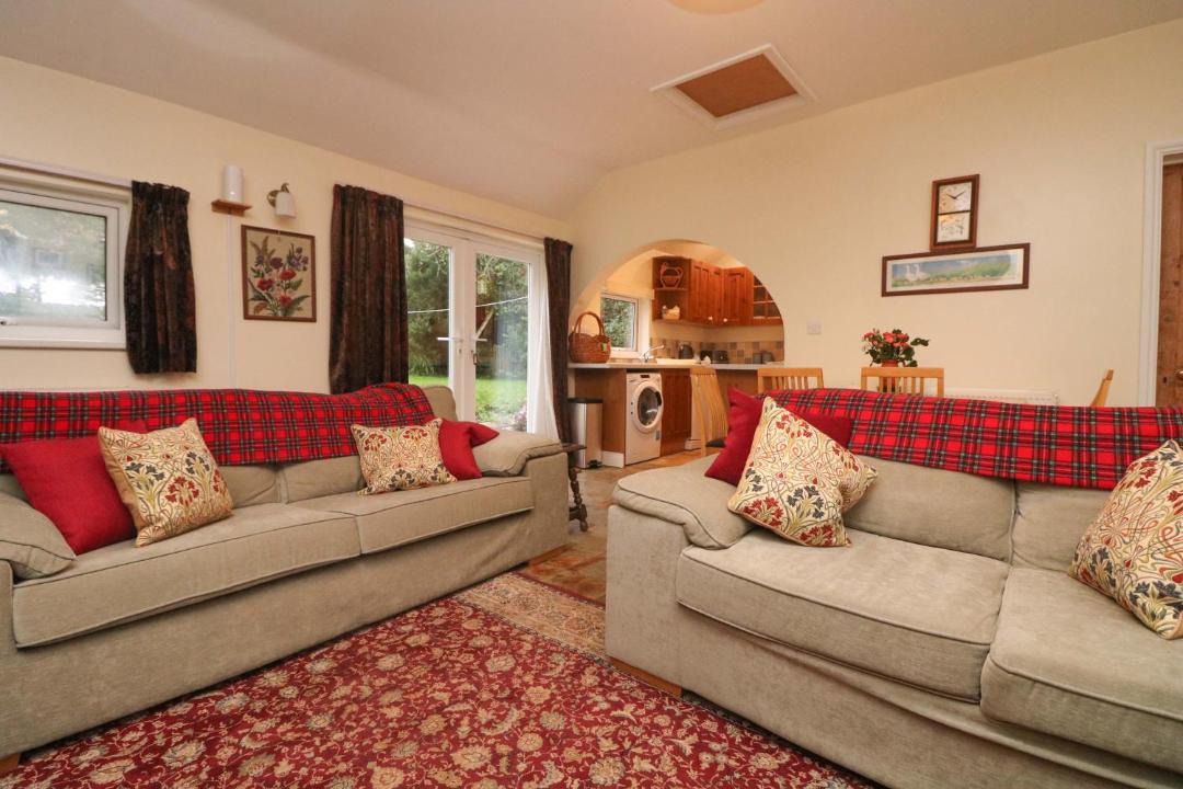 Photo of Others in Black Torrington