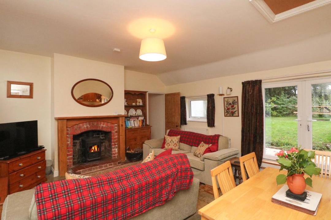 Photo of Others in Black Torrington