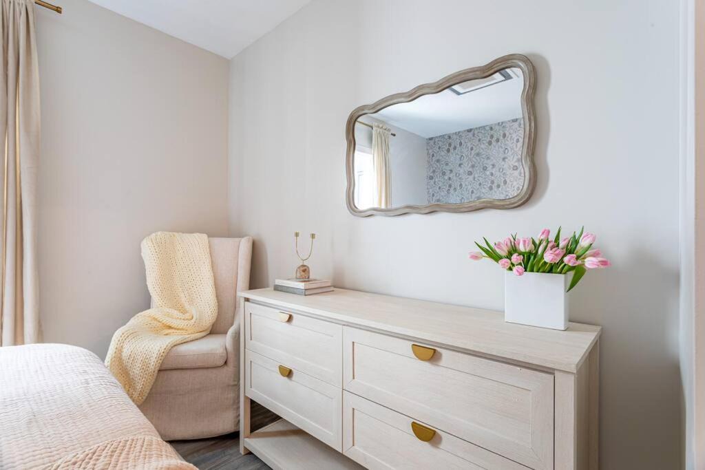 Photo of Bedroom in Downtown