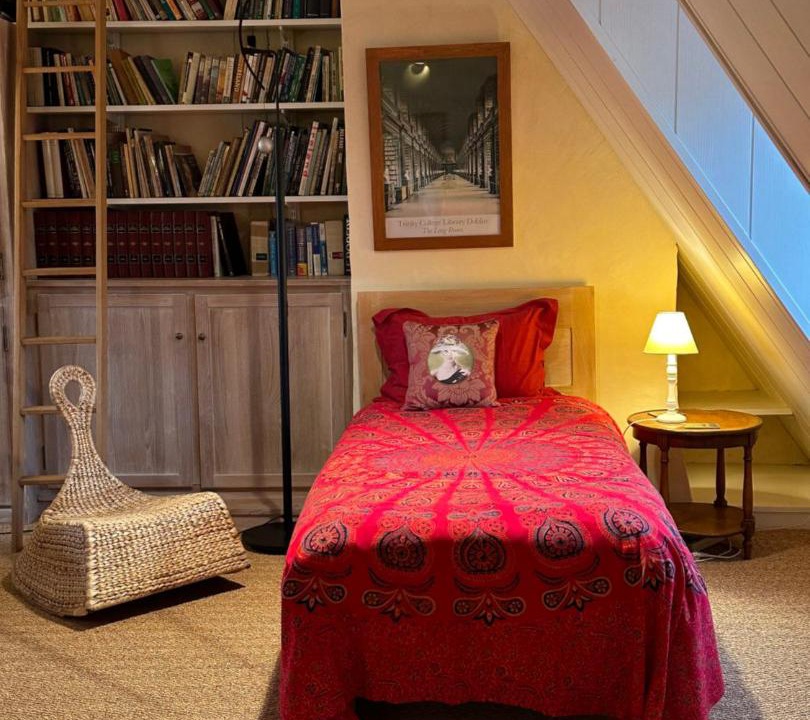 Photo of Bedroom in Republique