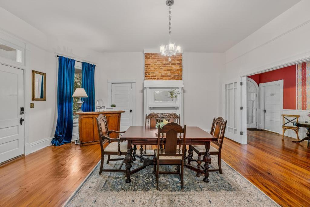 Photo of Others in Senoia