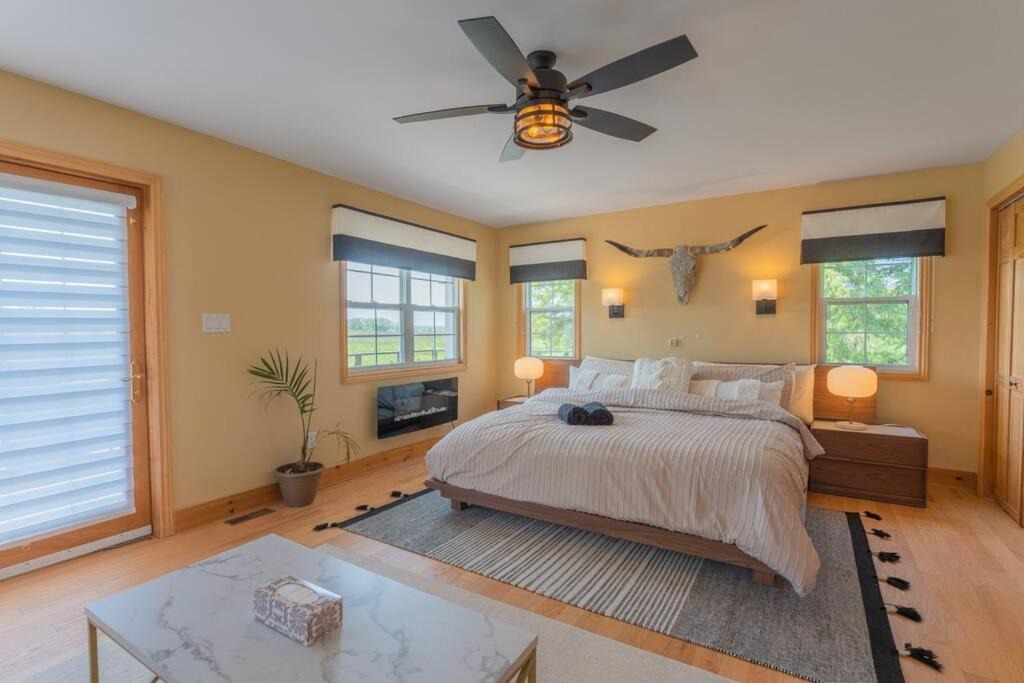 Photo of Bedroom in Belleville