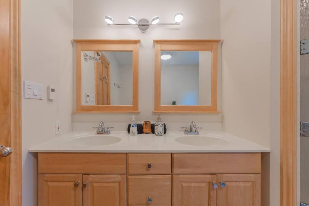 Photo of Bathroom in Belleville