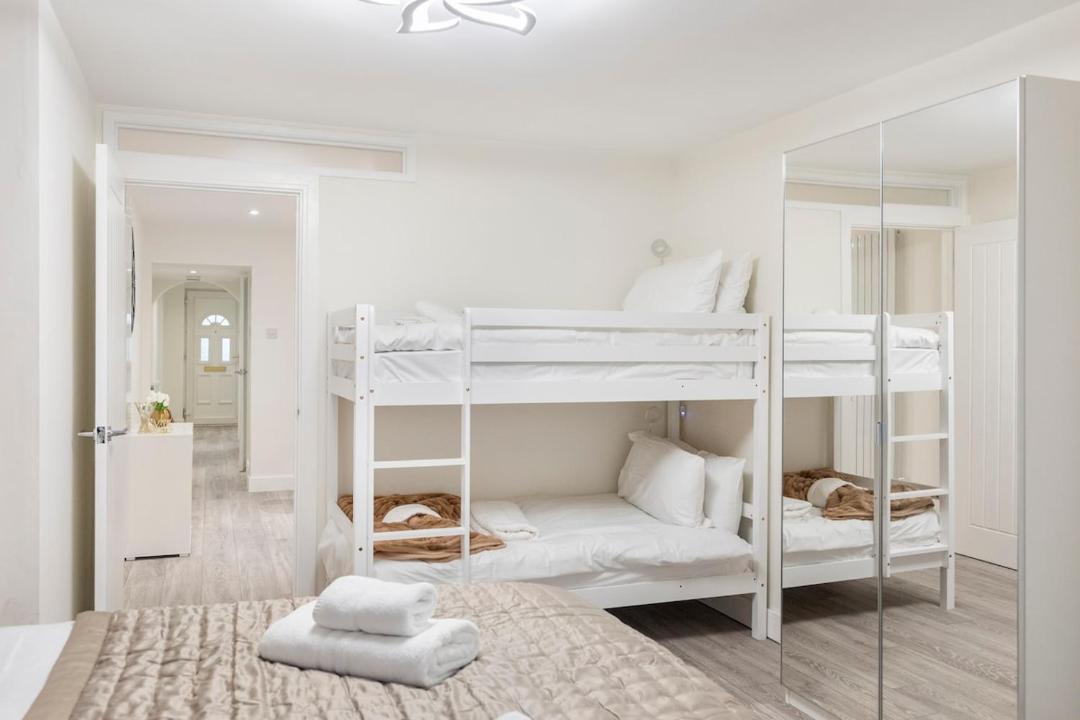 Photo of Bedroom in Westcliff-on-Sea