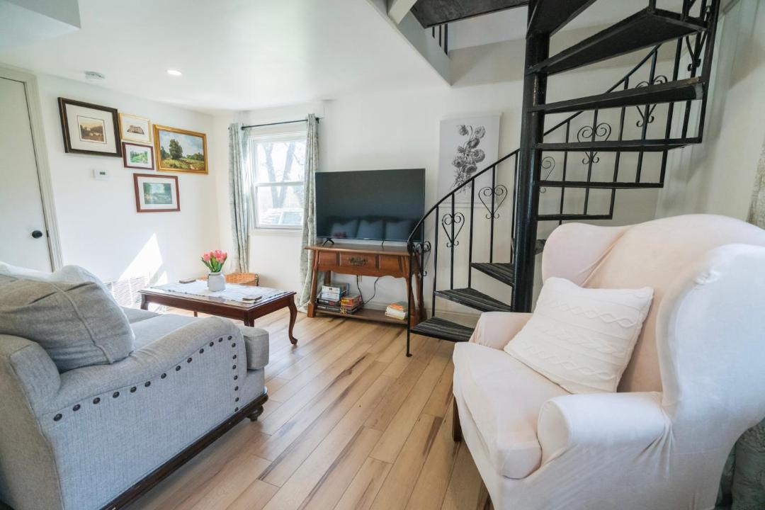 Photo of Others in Hadley