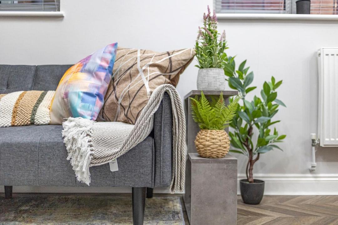 Photo of Others in Bow West