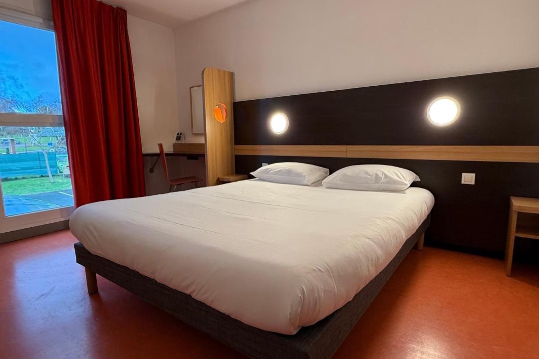 Photo of Bedroom in Lisieux