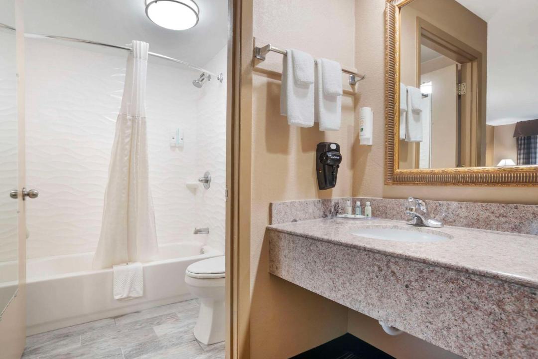 Photo of Bathroom in Brookhaven