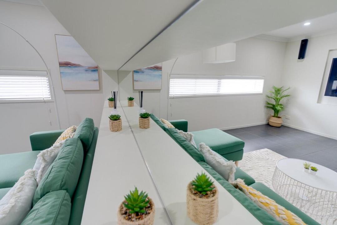 Photo of Others in Helensvale