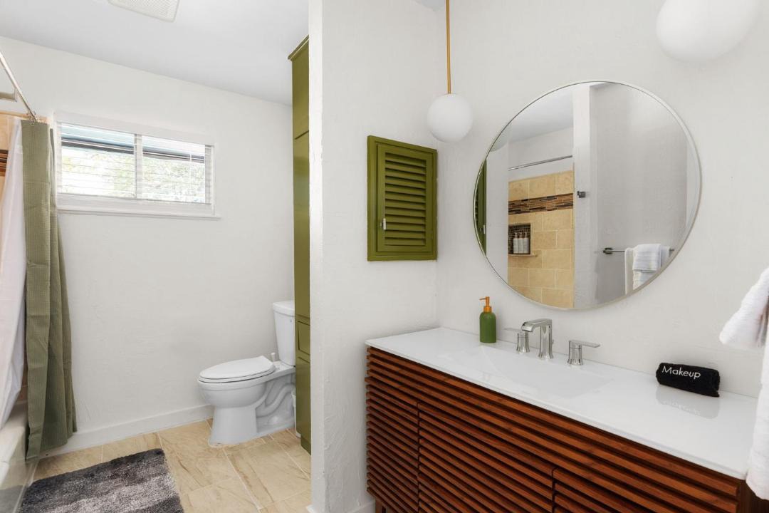 Photo of Bathroom in University Hills