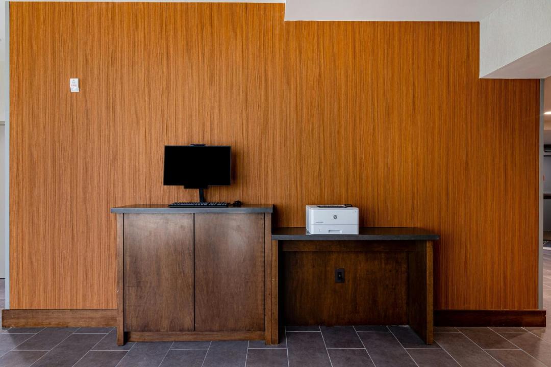 Photo of Others in Dock Junction