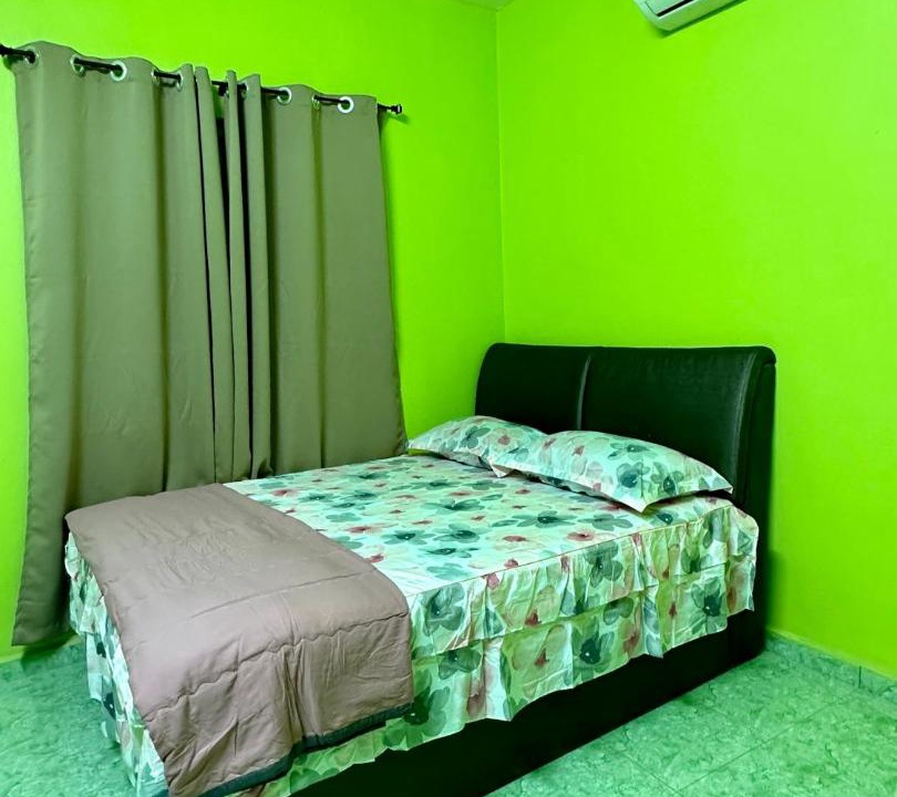 Photo of Bedroom in Kampung Permatang Tinggi