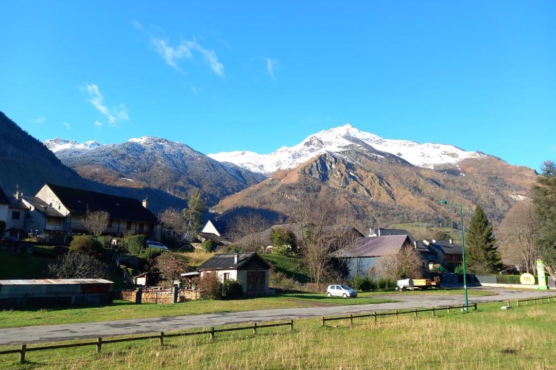 Photo of Others in Bielle