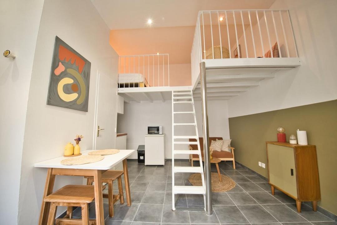 Photo of Others in Jamin