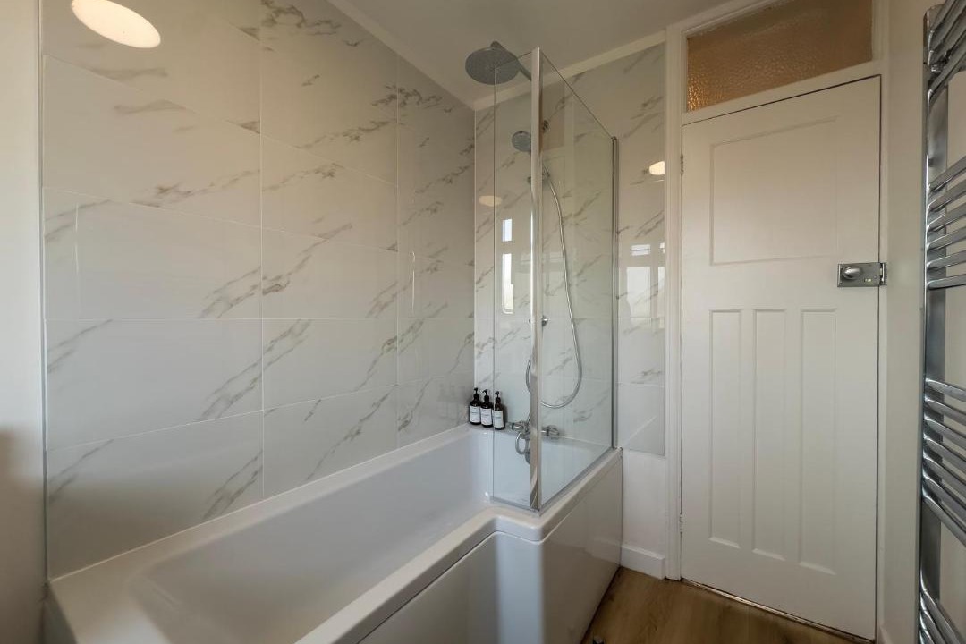 Photo of Bathroom in Tokyngton