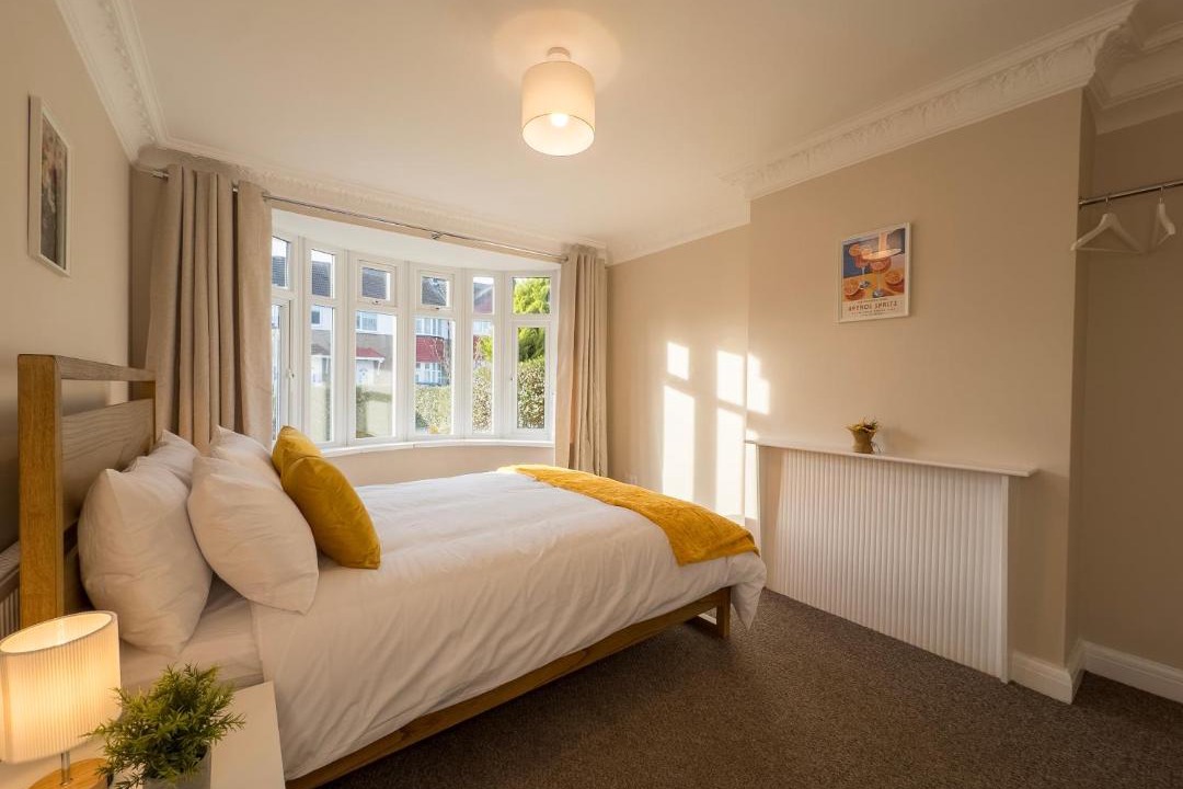 Photo of Bedroom in Tokyngton