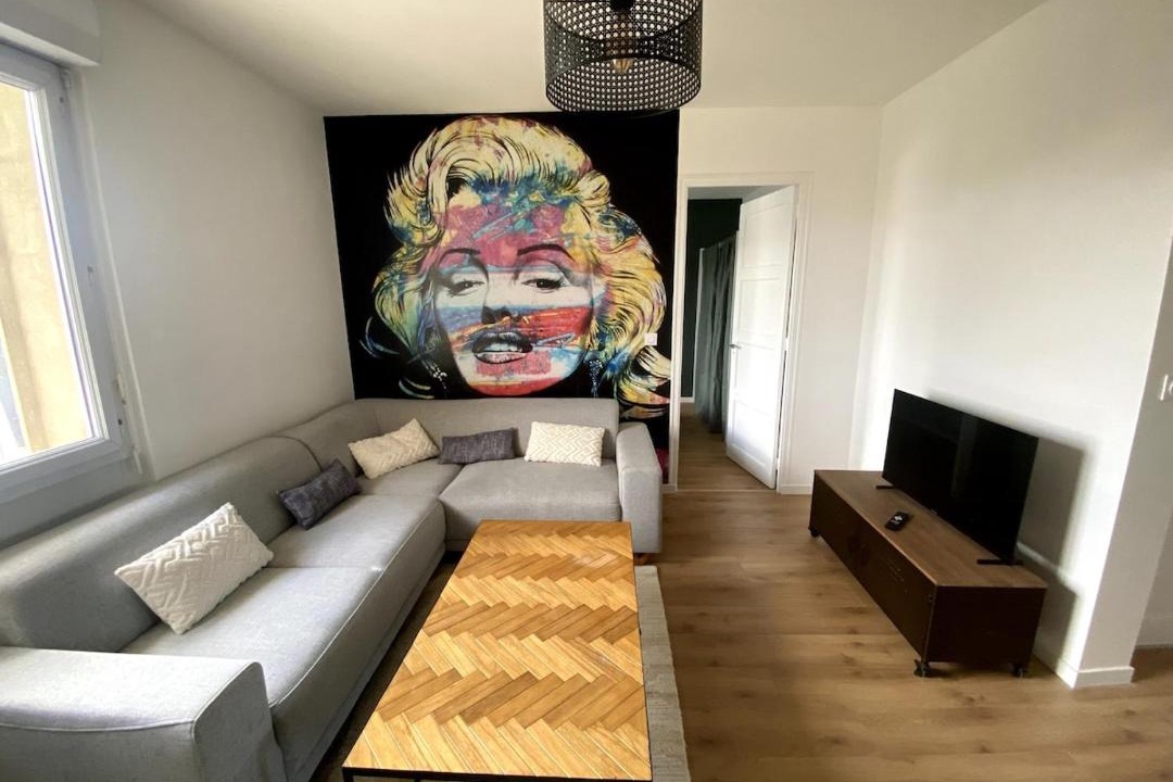 Photo of Livingroom in Sainte-Therese - Quineleu