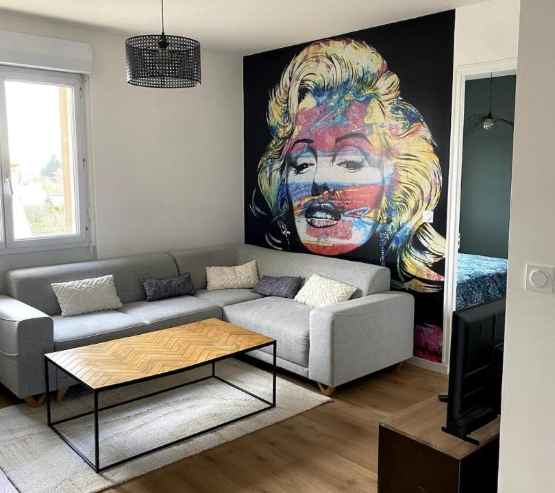 Photo of Livingroom in Sainte-Therese - Quineleu