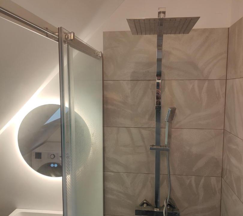 Photo of Bathroom in Tille