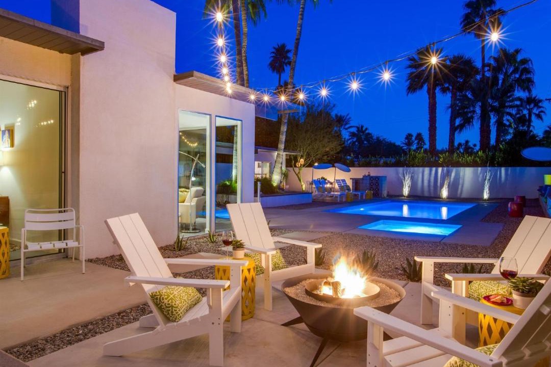 Photo of Patio Balcony in Racquet Club Estates