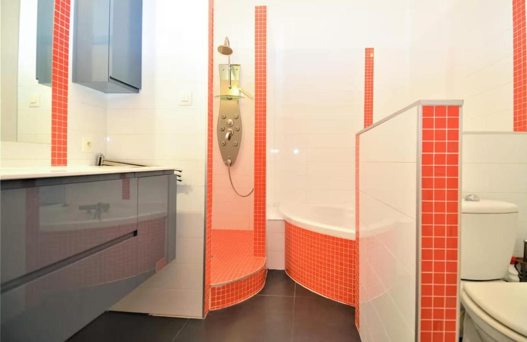 Photo of Bathroom in Sabran