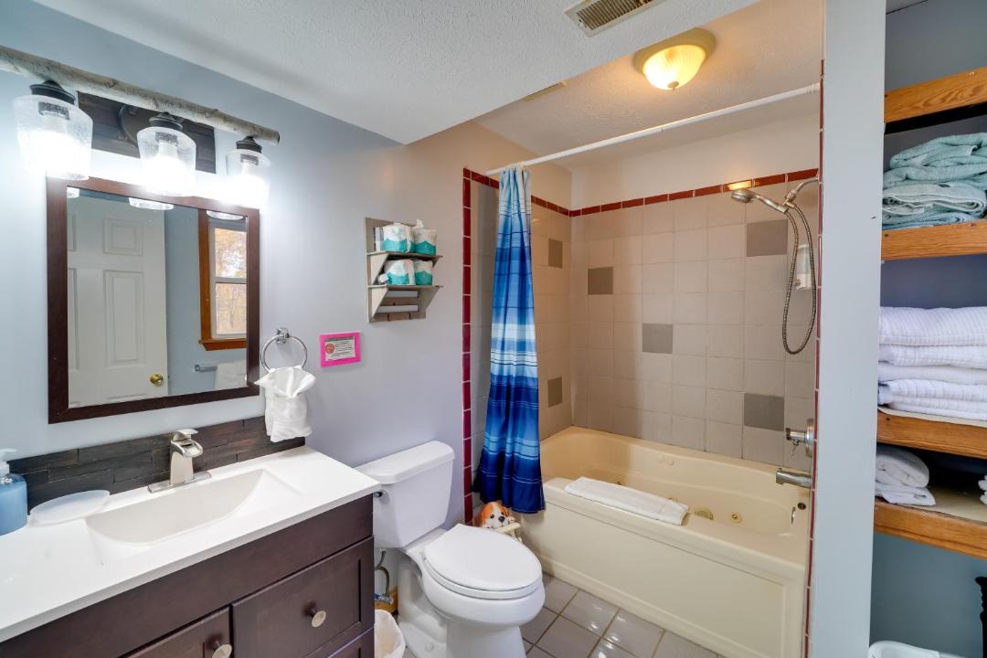 Photo of Bathroom in Rosedale