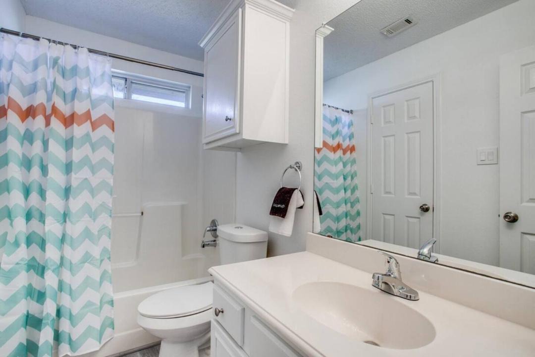 Photo of Bathroom in Elmo