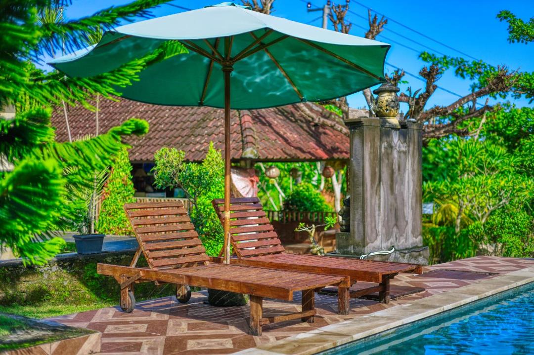 Photo of Others in Botoemadeg