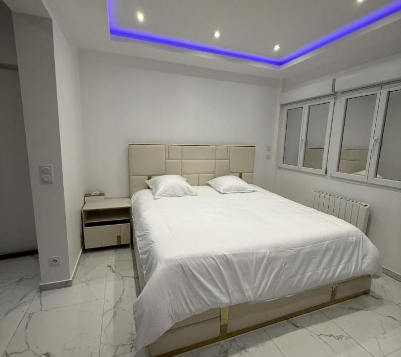 Photo of Bedroom in Lisieux