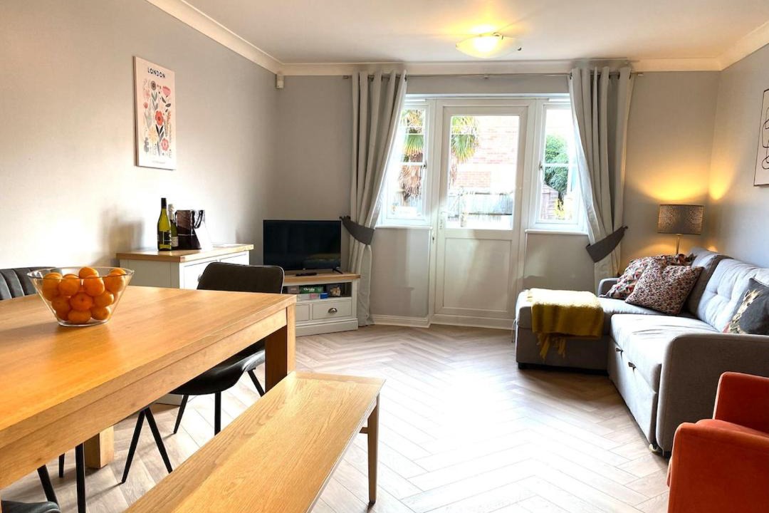 Photo of Others in Beckton