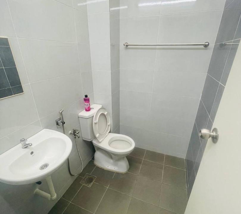 Photo of Bathroom in Kota Lama Kiri