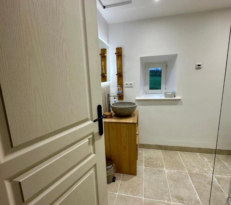 Photo of Bathroom in Campeaux