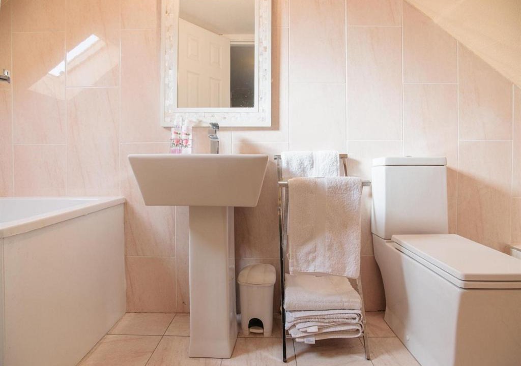 Photo of Others in Busby