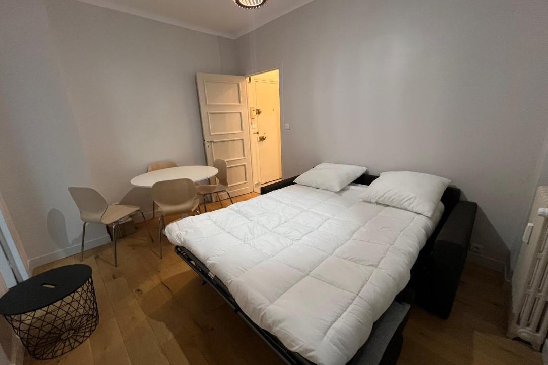 Photo of Bedroom in Prince–Marmottan