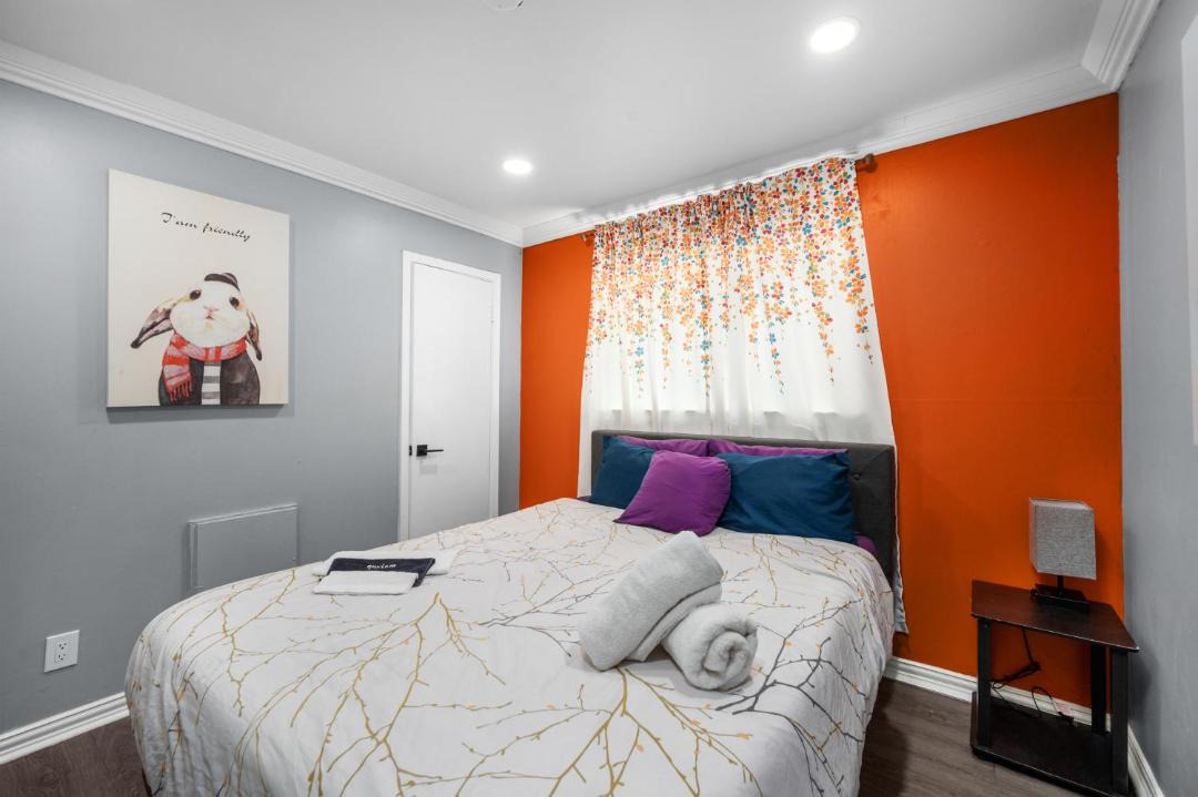 Photo of Bedroom in Neartown
