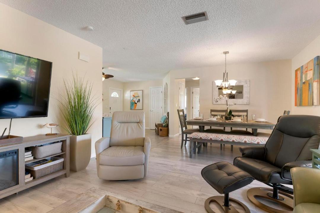 Photo of Livingroom in Palma Sola