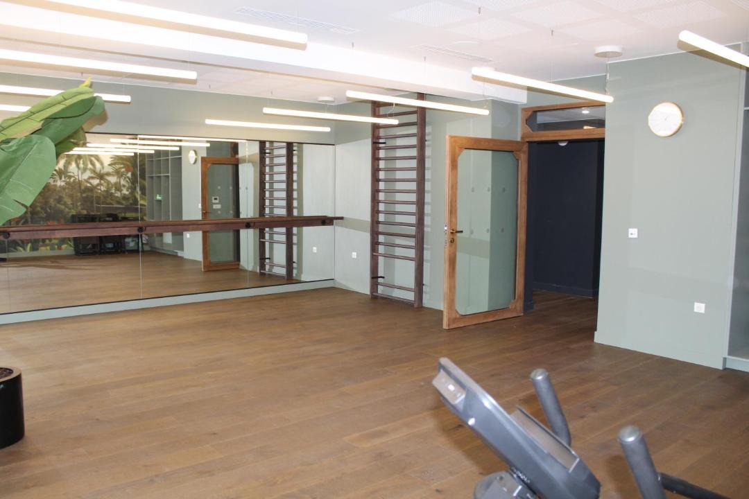 Photo of Others in Flore