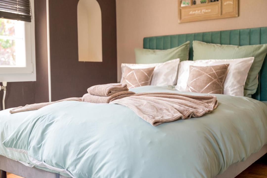 Photo of Bedroom in Saint-Hilaire-le-Petit