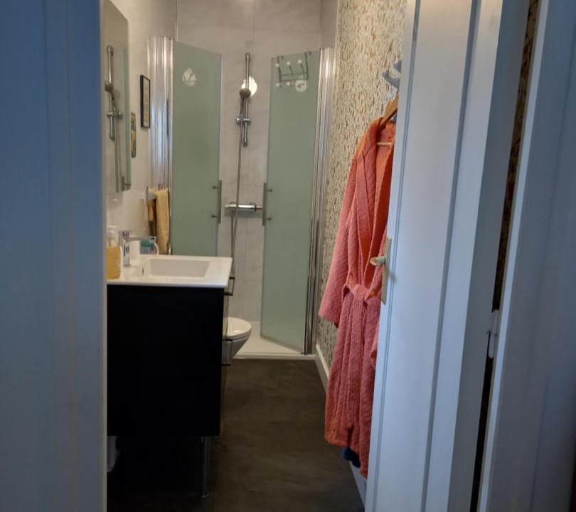 Photo of Bathroom in Mignaloux-Beauvoir