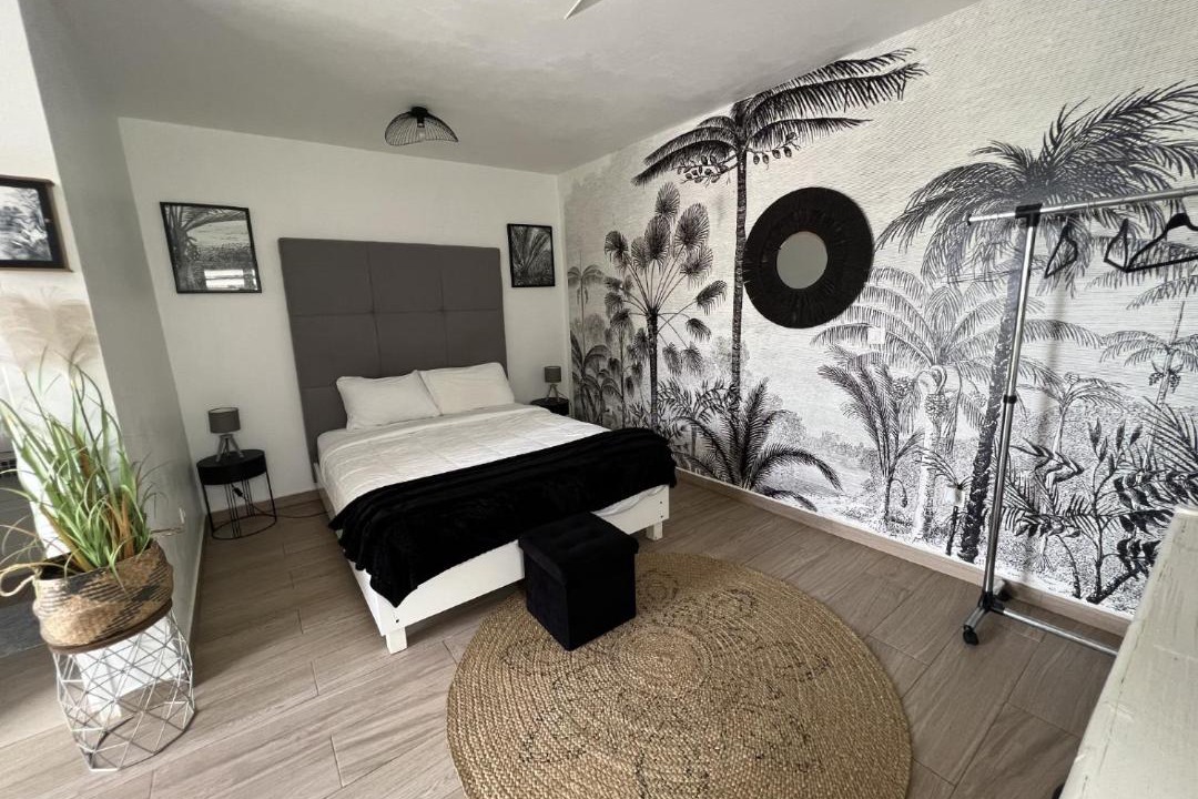 Photo of Others in La Savane