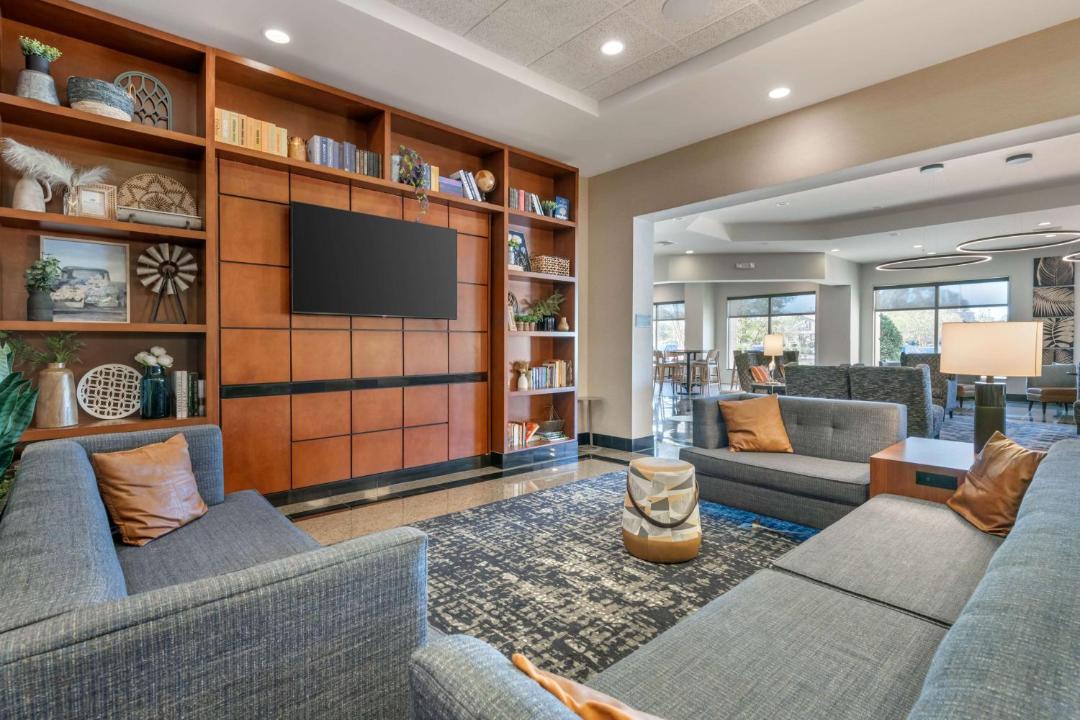 Photo of Livingroom in Valdosta