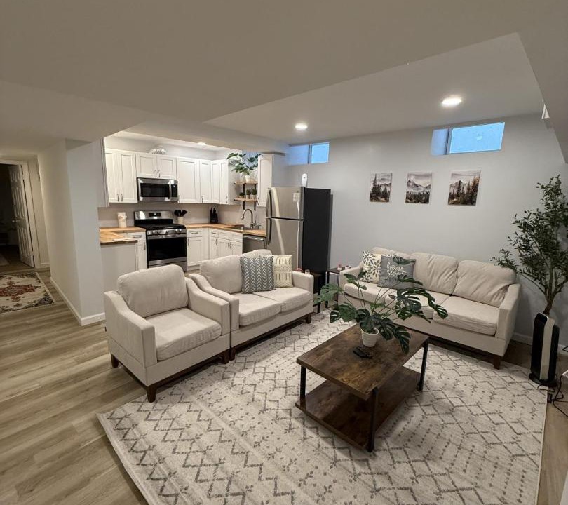 Photo of Livingroom in Beverly